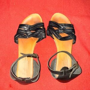 Chic Black Leather Sandals with Woven Straps